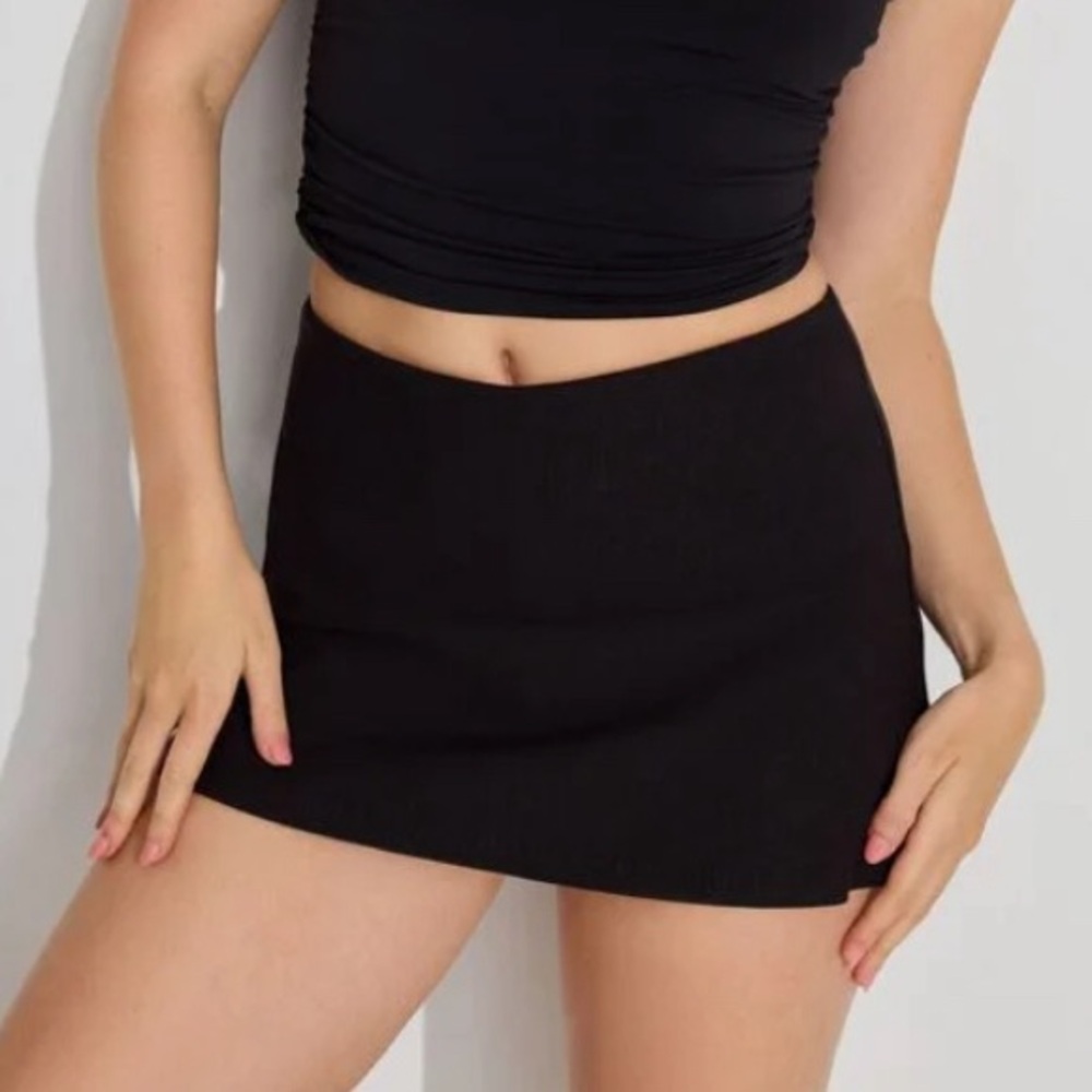 GARAGE black mini skirt with shorts underneath